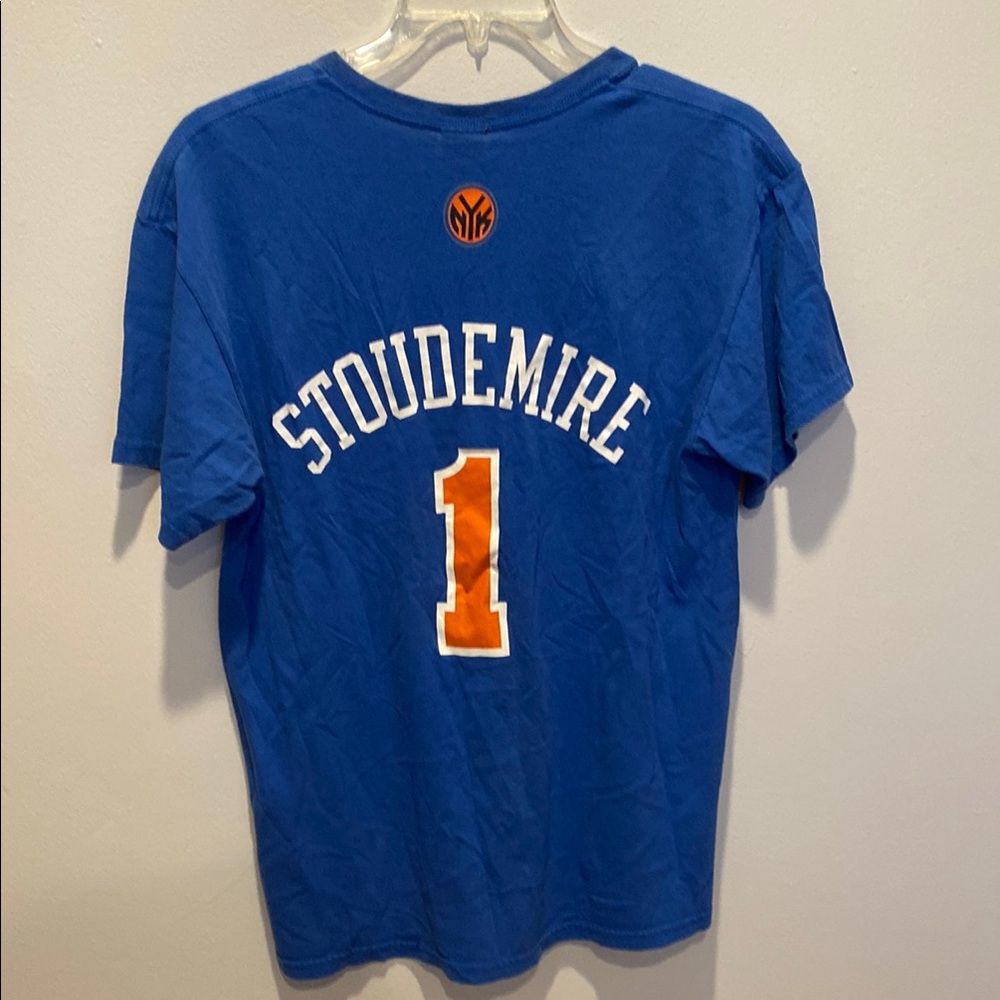 New York Knicks #1 mens Large T shirt - Picture 2 of 3